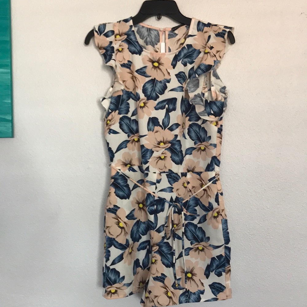Adorable romper NWT